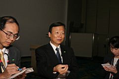 04-Meeting27.JPG