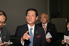 04-Meeting31.JPG