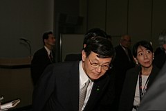 04-Meeting34.JPG